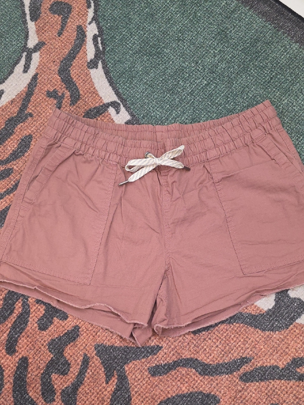 Vuori Rose Drawstring Elastic-Waist Ripstop Shorts
